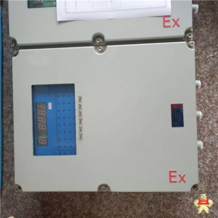 PLC觸摸屏防爆箱   工業(yè)PLC觸摸屏防爆保護(hù)箱