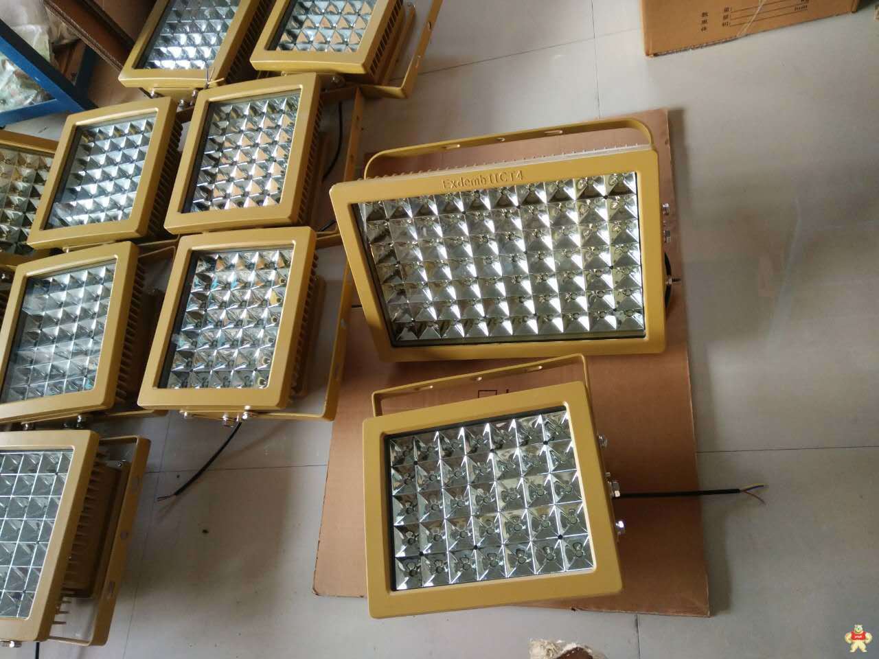 LED防爆燈70W  LED防爆燈100W  LED防爆燈50W LED防爆燈70W,LED防爆燈60W,LED防爆燈20W,LED防爆燈30W,LED防爆燈50W