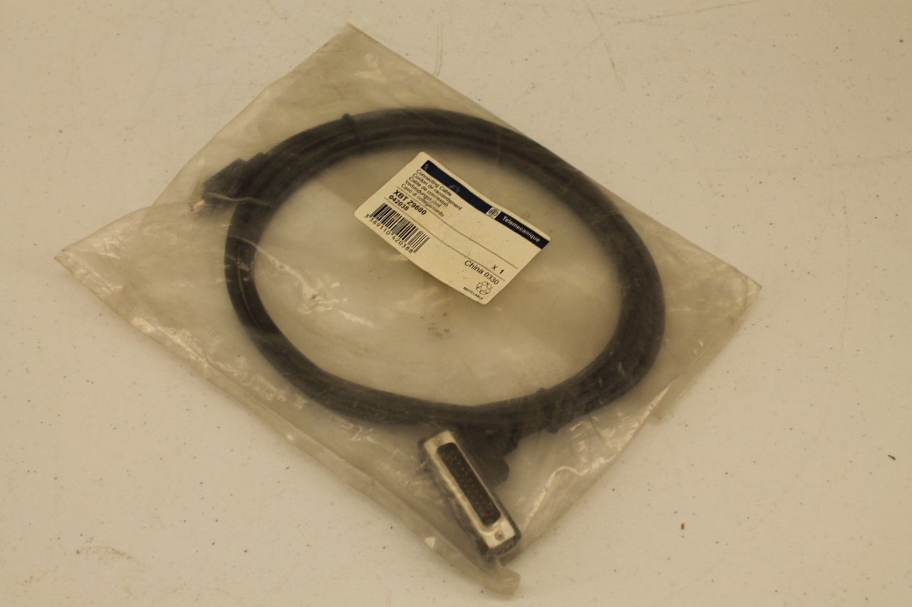 Telemecanique XBT Z9680 Connecting Cable NEW IN BAG