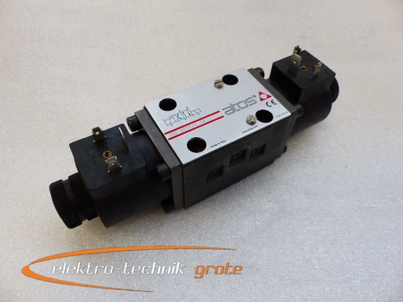 Atos DHI-0751/2 24 Wegeventil mit 2 Stck. SP-COI-110/50/60/8 DHI-0751,阿托斯,PLC