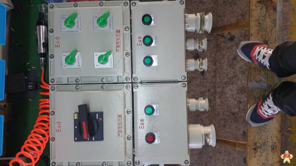 BXX51-4/16K64 防爆电源检修箱 防爆电源检修箱,防爆电源检修箱,防爆电源检修箱,防爆电源检修箱,防爆电源检修箱