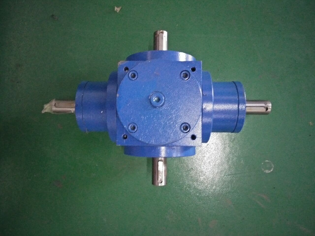 hdaf24-1/1-f换向器hdaf24-1/1-f齿轮换向器hdaf24-1/1-f转向箱