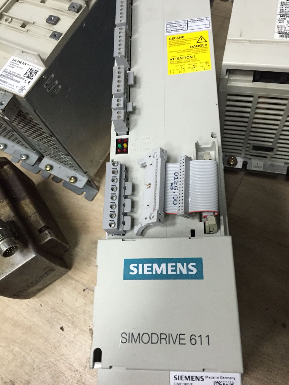 西门子 6SN1145-1AA01-0AA2 伺服电源模块