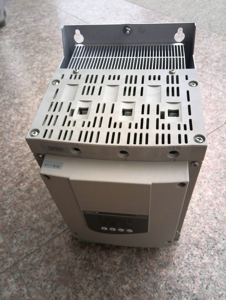 施耐德軟啟動器 ATS48C11Q 原裝現(xiàn)貨 現(xiàn)貨供應(yīng) 13918072677 周工583336226 ATS48C11Q,ATS48 55KW軟啟動器,施耐德ATS48C11Q軟啟動器,施耐德ATS48軟啟動器,施耐德ATS48 55KW軟啟動器