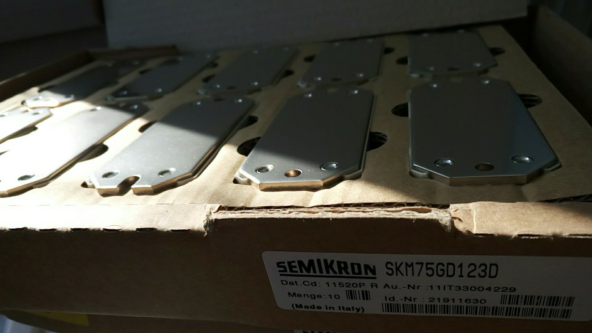 西門康IGBT模塊 SKM400GB124D 進口原裝西門康IGBT模塊 IGBT模塊,西門康IGBT模塊,進口西門康IGBT模塊