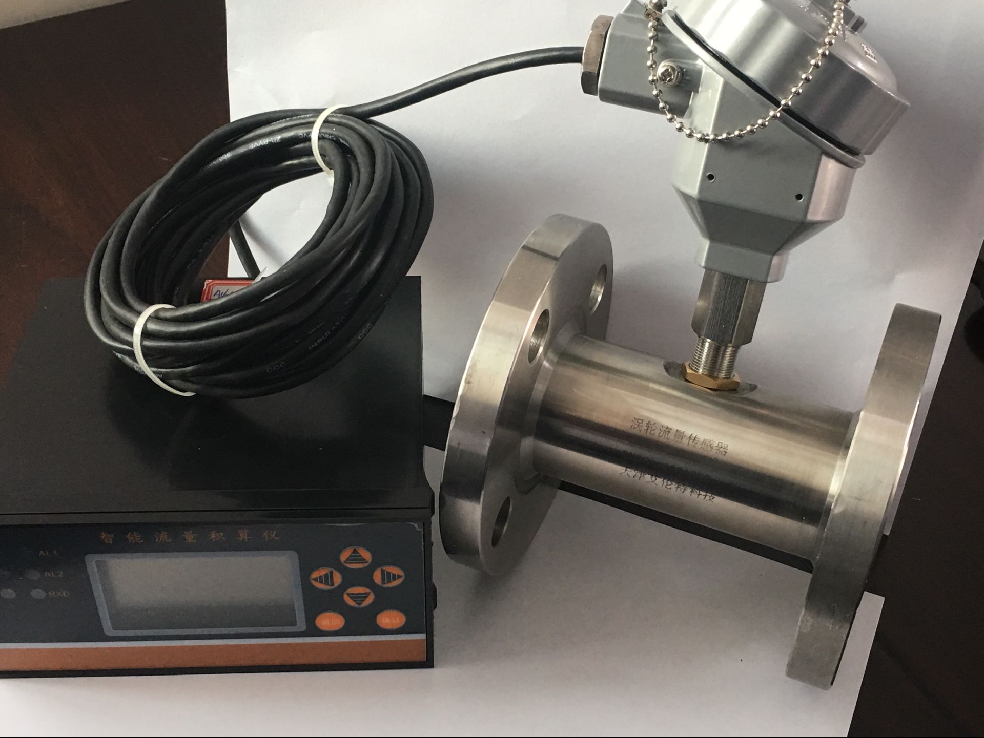 液体涡轮流量计,污水流量计,不带显示,带显示流量计品牌艾伦特 无显示,测水,测液体,法兰连接,脉冲输出