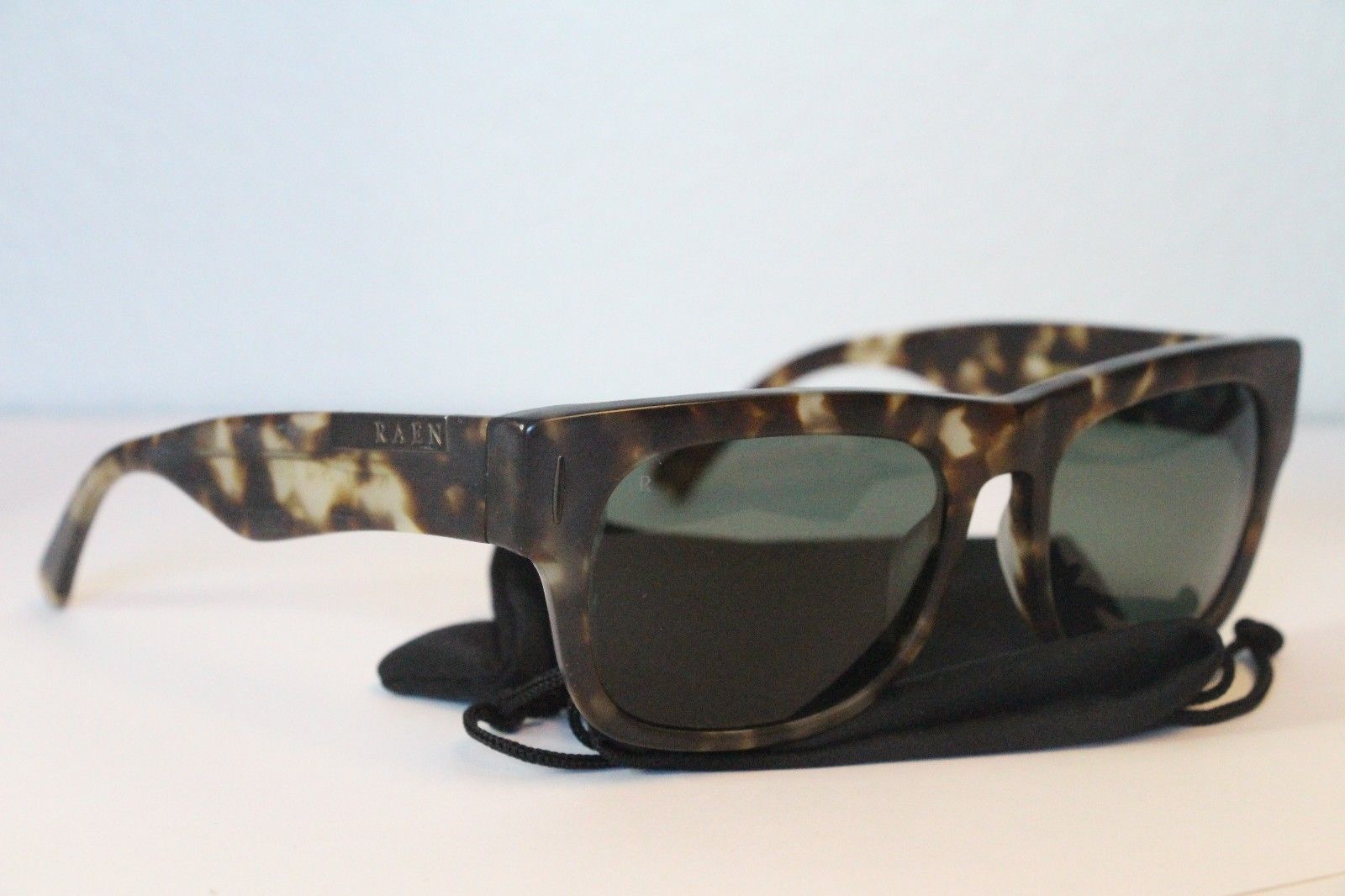 Rean Lenox Matt Brindle Tortoise Green Polarized Sunglasses Green,Rean,PLC