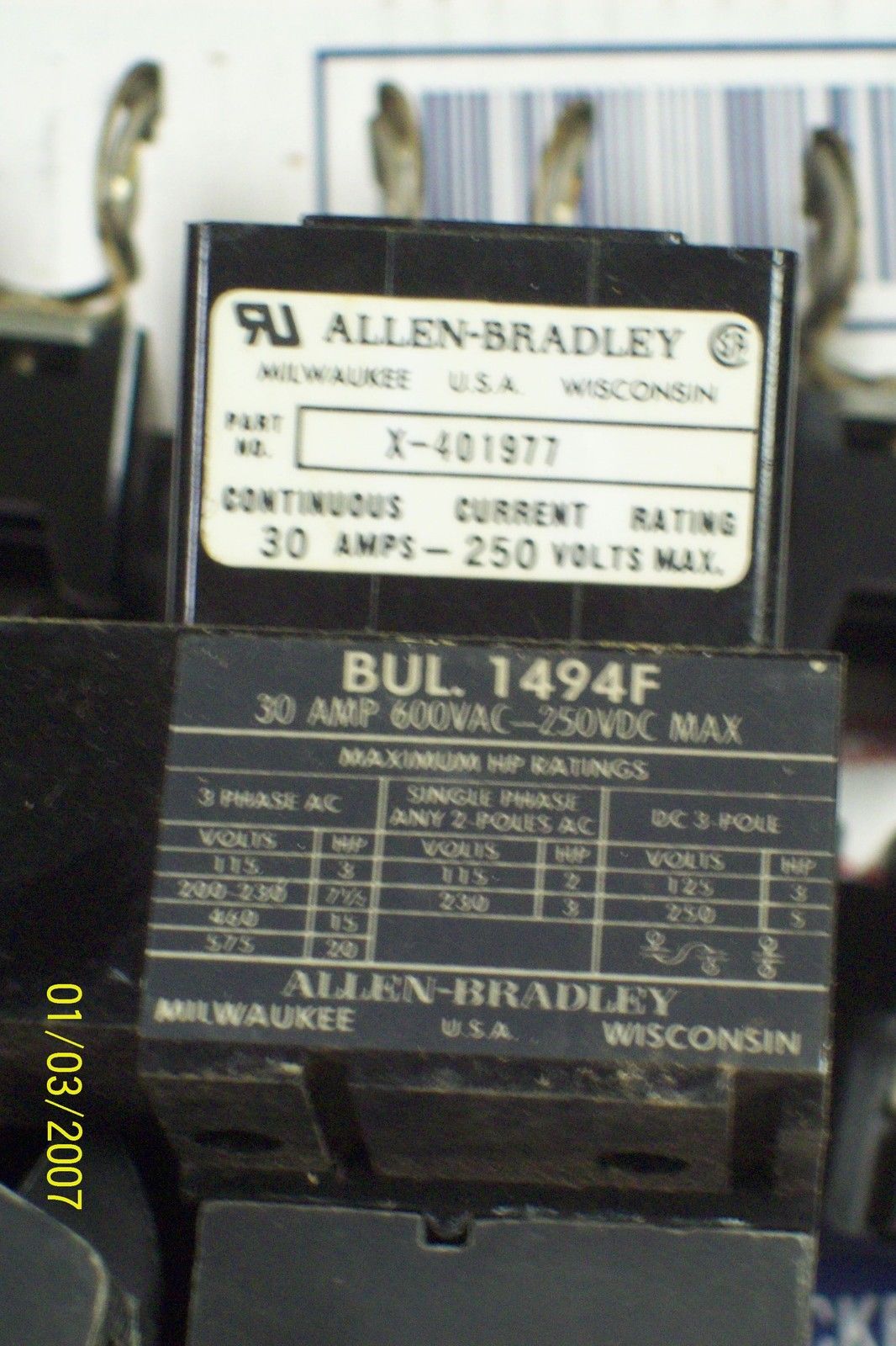 ALLEN BRADLEY 30 AMP DISCONNECT BUL-1494F with X401977 FUSE  BUL-1494F,ALLEN BRADLEY,PLC