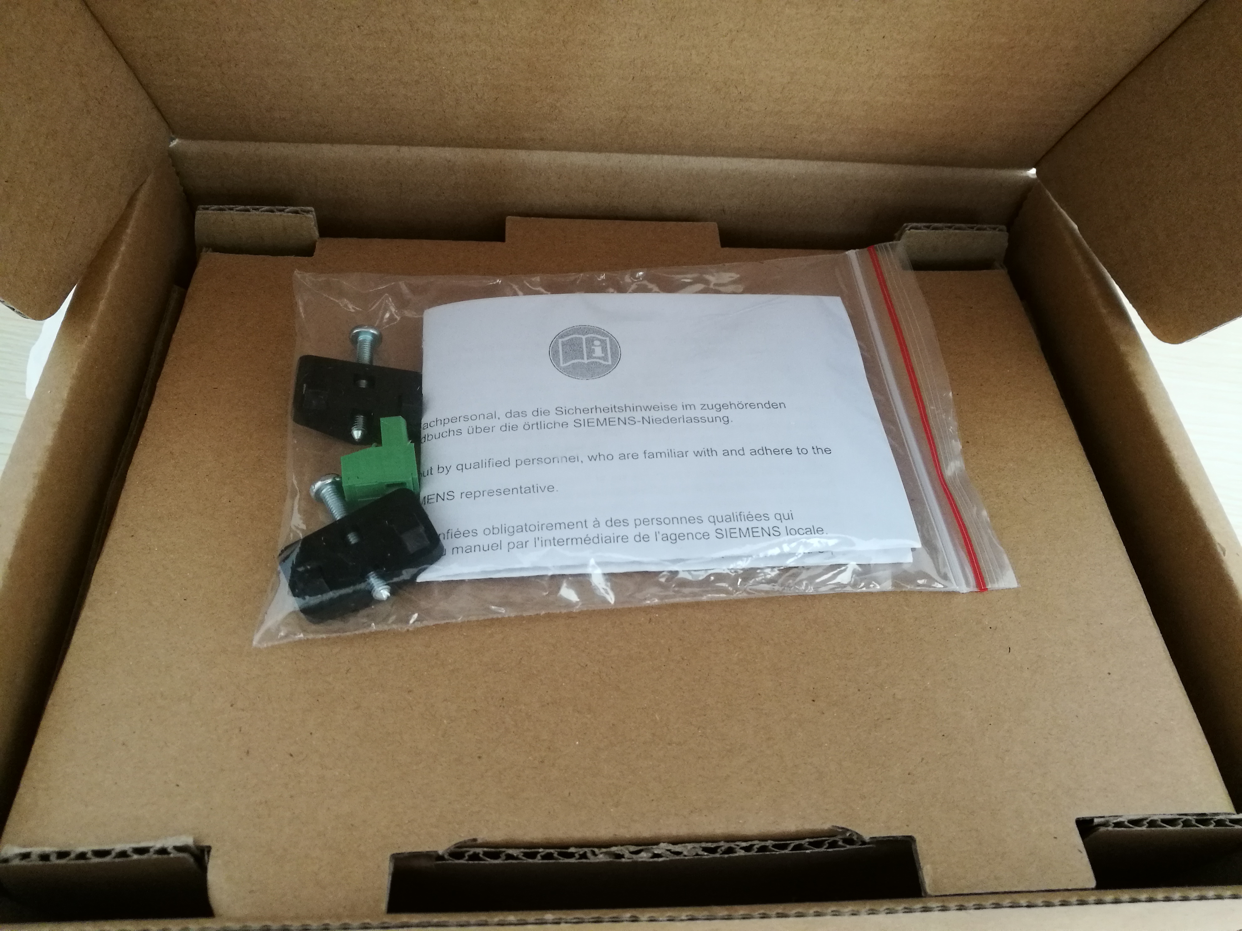 西门子 SIEMENS 触摸屏 6AV3607-1JC20-0AX1 现货 西门子,SIEMENS,触摸屏,6AV3607-1JC20-0AX1,HMI