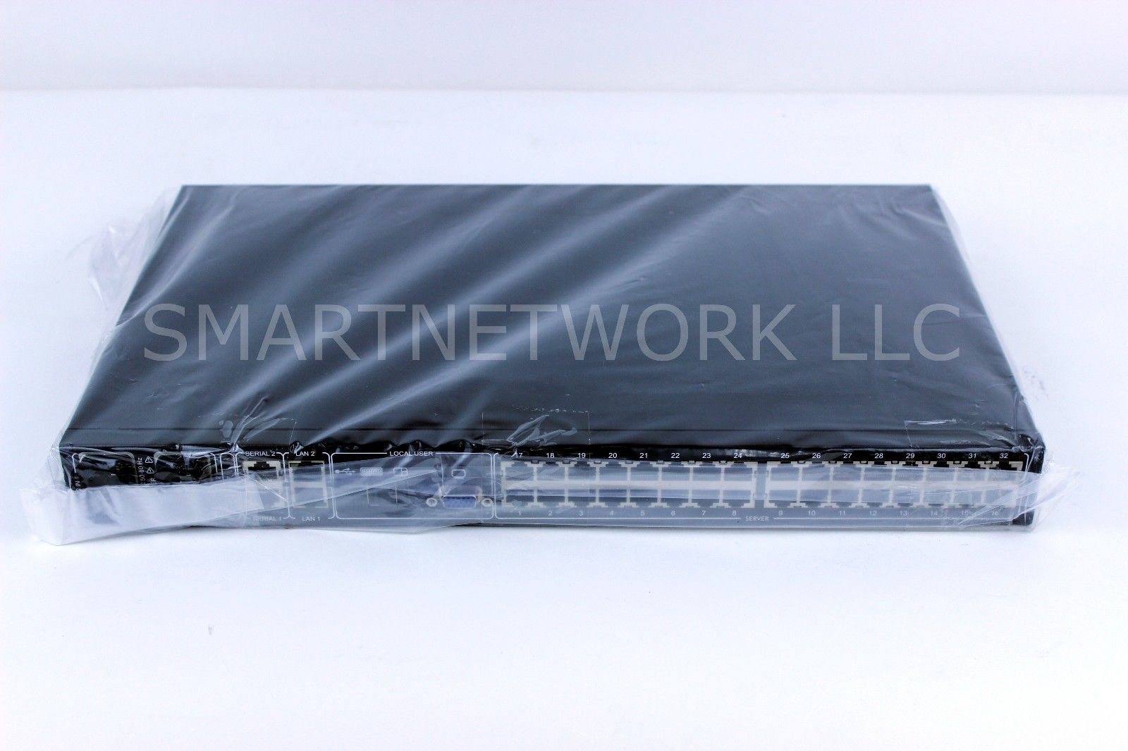 NEW Tripp Lite B072-032-IP2 32-Port Cat5 IP KVM Switch 1 Loc B072-032-IP2