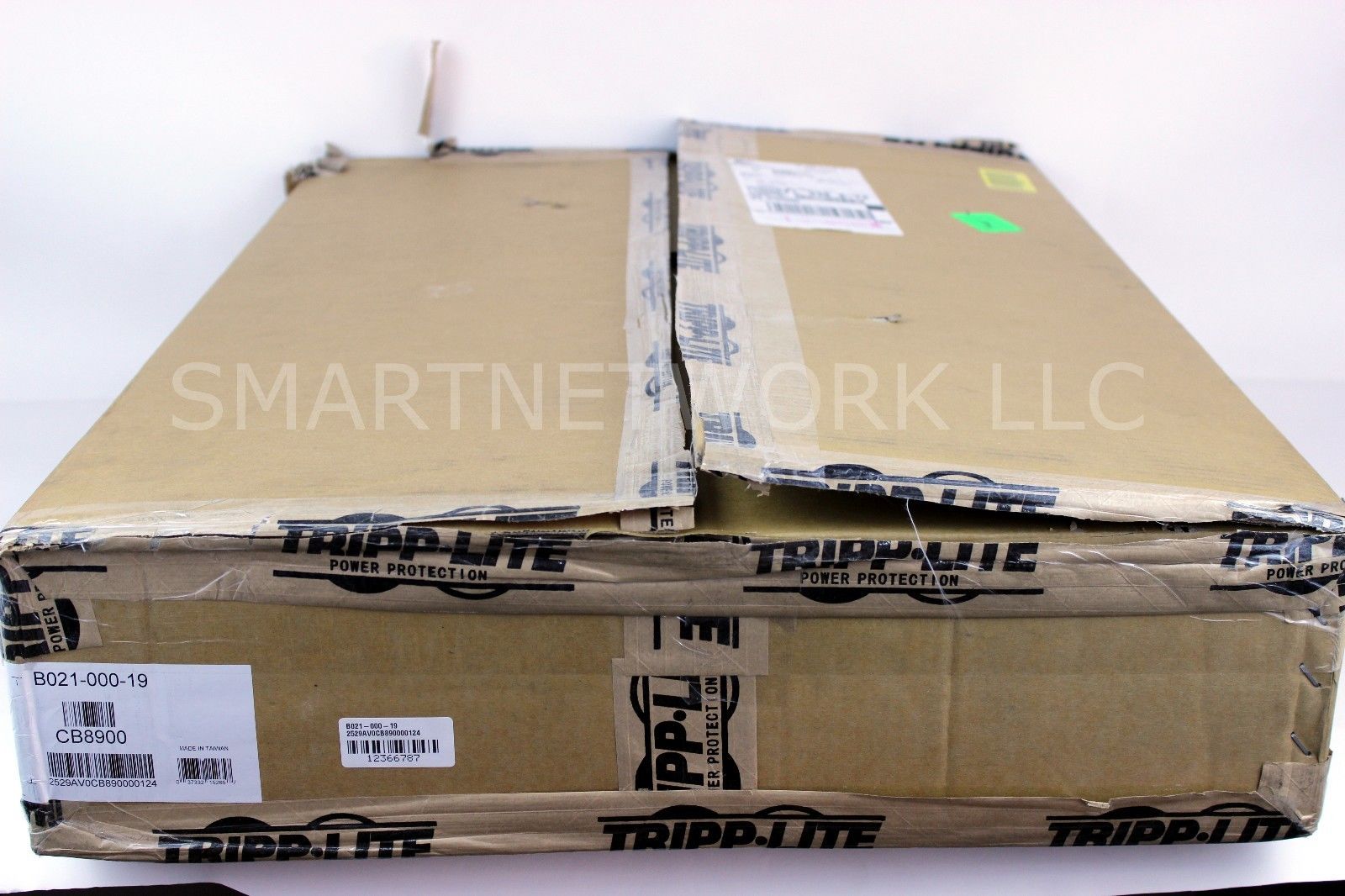 NEW Tripp Lite B021-000-19 Rack Console KVM Cable Kit w/ 19& B021-000-19