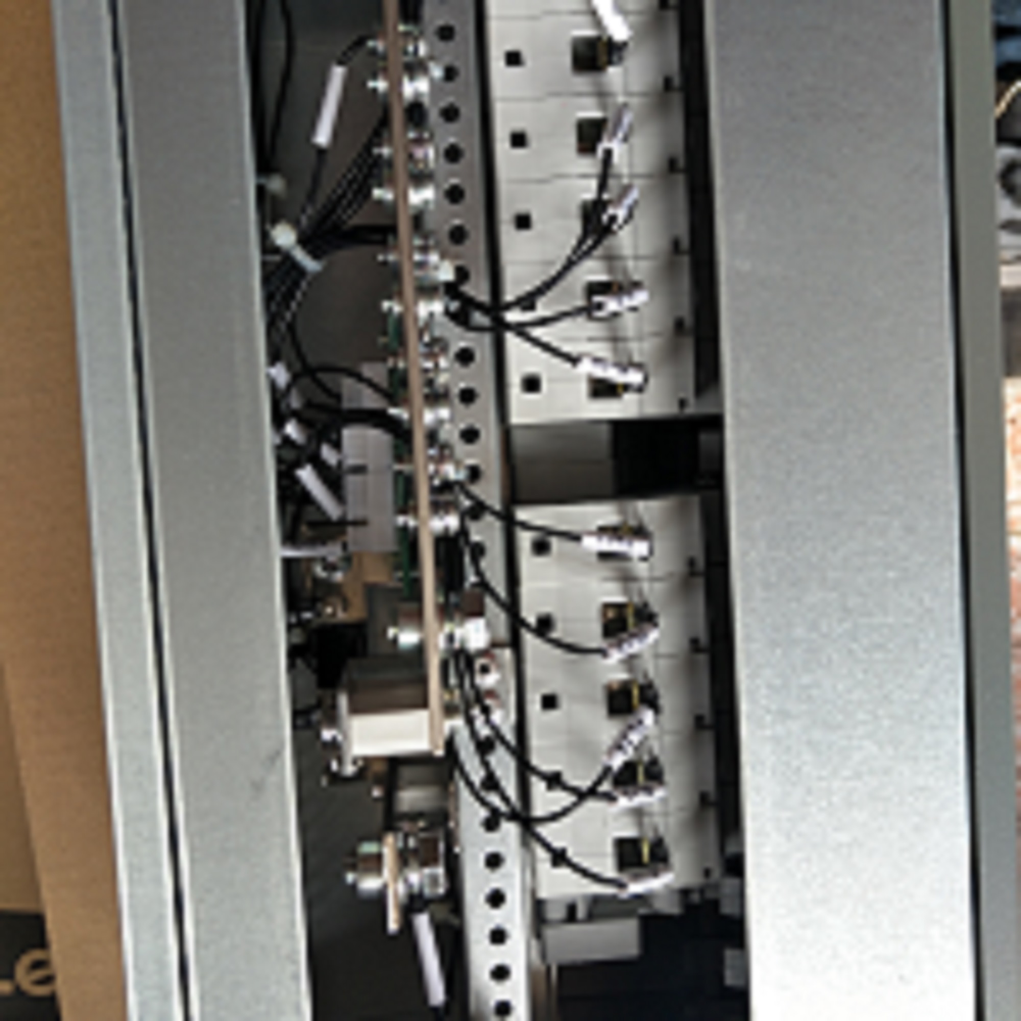 动力源DPZ-48/300B机柜嵌入式配点单元 动力源DPZ-48/300B,DPZ-48/300B,配电单元,嵌入式电源,通信电源
