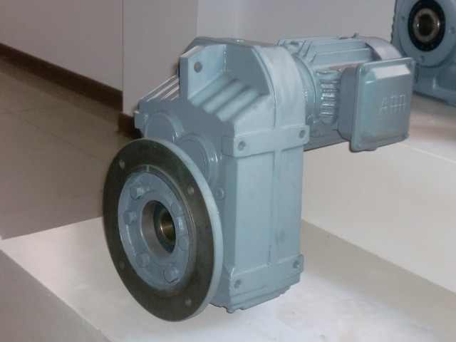 R減速電機(jī) K減速電機(jī) S減速電機(jī) F減速電機(jī) 臺(tái)灣精密系列齒輪減速電機(jī) 臺(tái)灣四大系列減速機(jī) K系列減速電機(jī),K87系列減速電機(jī),K系列變頻減速電機(jī),K剎車制動(dòng)減速電機(jī),K系列防爆減速電機(jī)