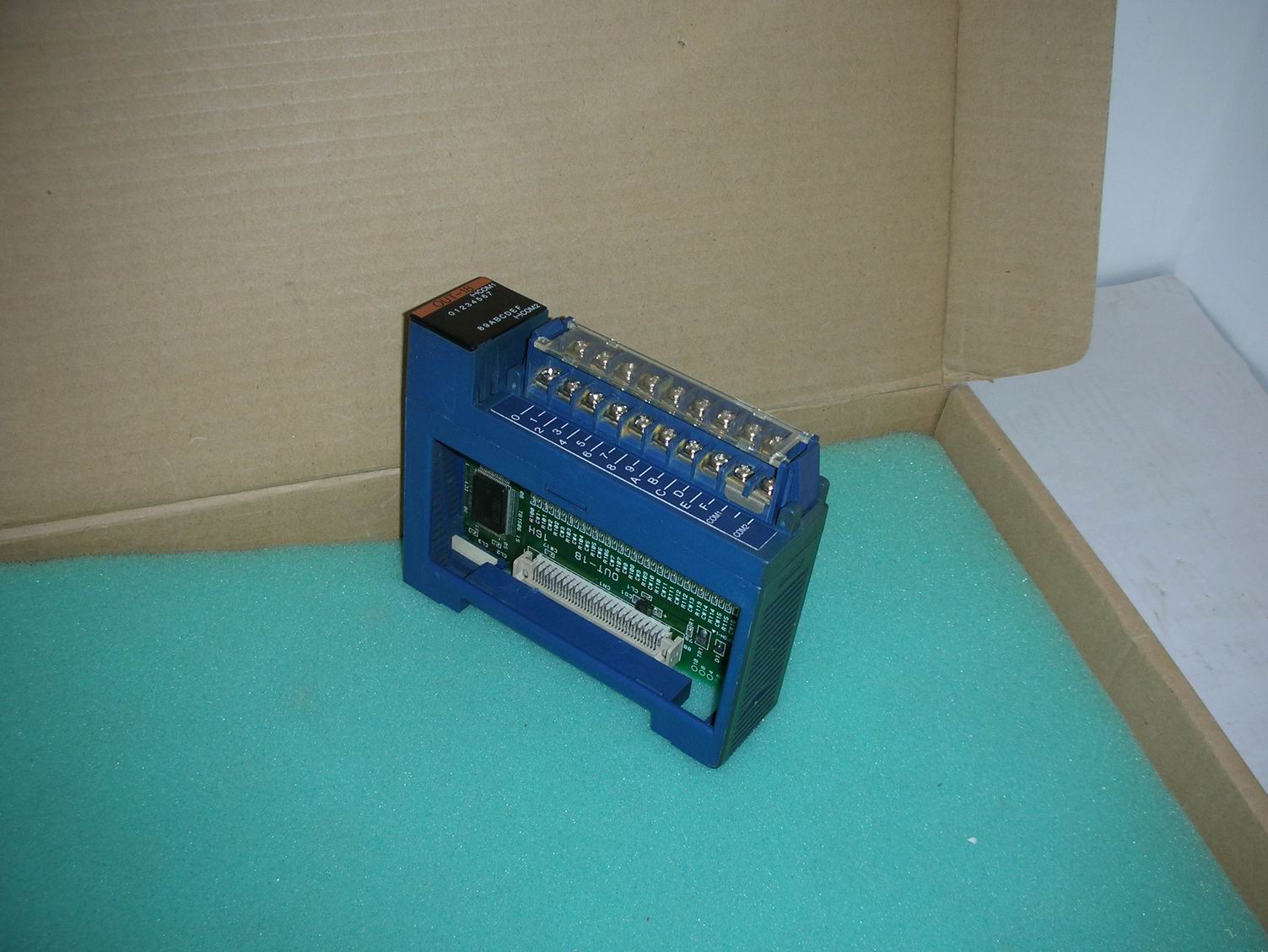 toyopuc丰田工机plc 输出模块(晶体管型) out-18 thk-2753